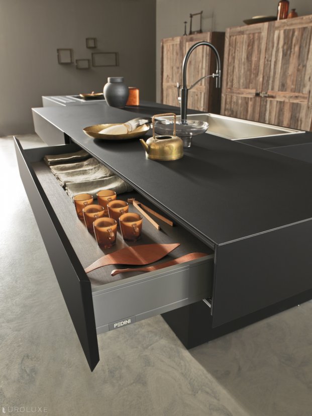 Dune - Dune kitchen Chicago, modern design, kitchen cabinets, dining furniture, custom kitchen cabinets, european kitchen, italian, modern kitchen, kitchen Chicago, minimalistic kitchen, urban interior, pedini cabinets chicago, Dune by Pedini, contemporary kitchen