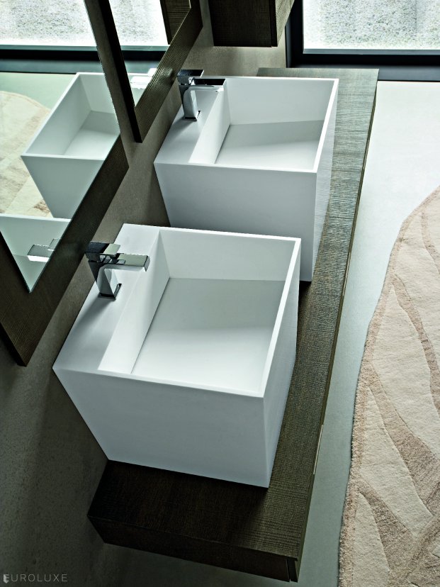 Play - bathroom mirrors, bathroom d????cor, modern interior, Italian bathroom, bathroom armoire, contemporary bathroom, bathroom bench, Play bathroom, bathroom accessories, bathroom tile, 
