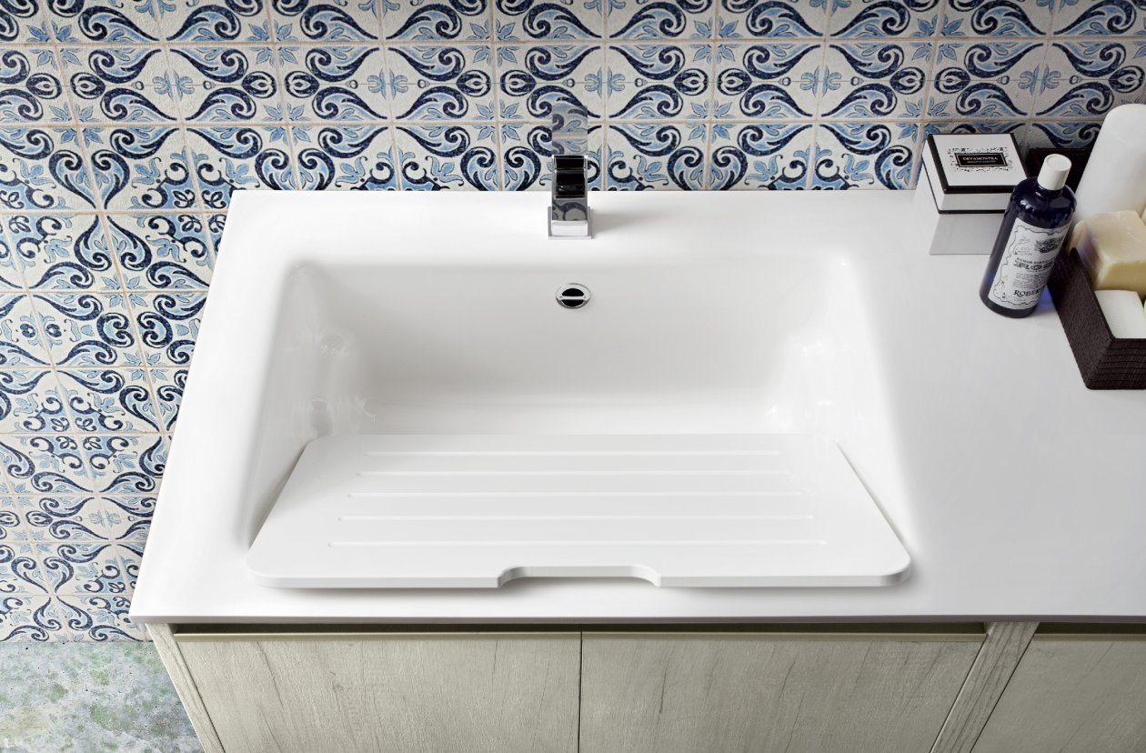 Movida - bathroom cabinets, bathroom mirrors, bathroom bench, bathroom armoire, Movida Bathroom, bathroom tile, bathroom accessories, , bathroom d????cor, bathroom vanities