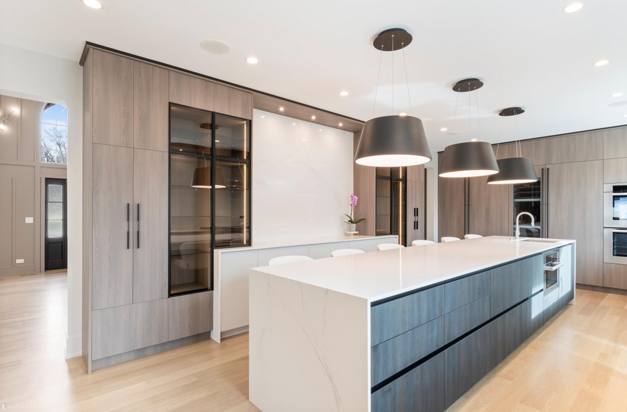Chicago | White Kitchen - white kitchen design, modern kitchen, european kitchen cabinets, modern kitchen cabinets in chicago, white kitchen, italian kitchen