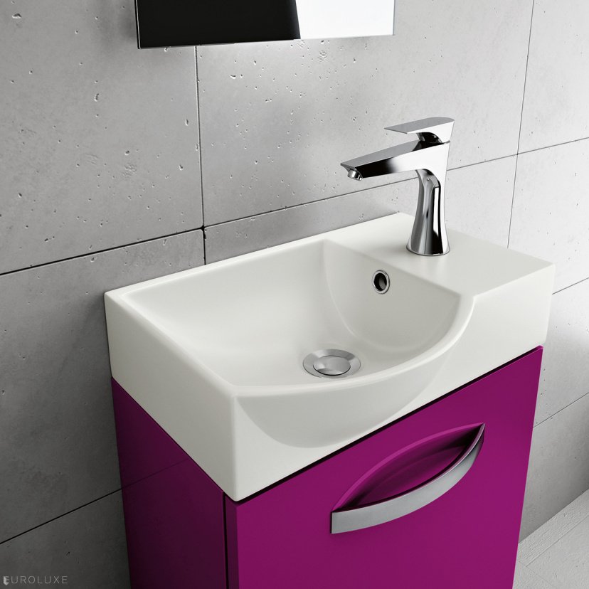 Oblo - bathroom d?cor, bathroom accessories, bathroom mirrors, , bathroom armoire, bathroom cabinets, bathroom vanities, Oblo, bathroom tile