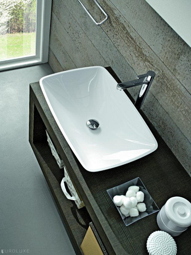 Play - bathroom armoire, modern interior, Play bathroom, bathroom bench, bathroom mirrors, bathroom d????cor, , contemporary bathroom, bathroom accessories, bathroom tile, Italian bathroom