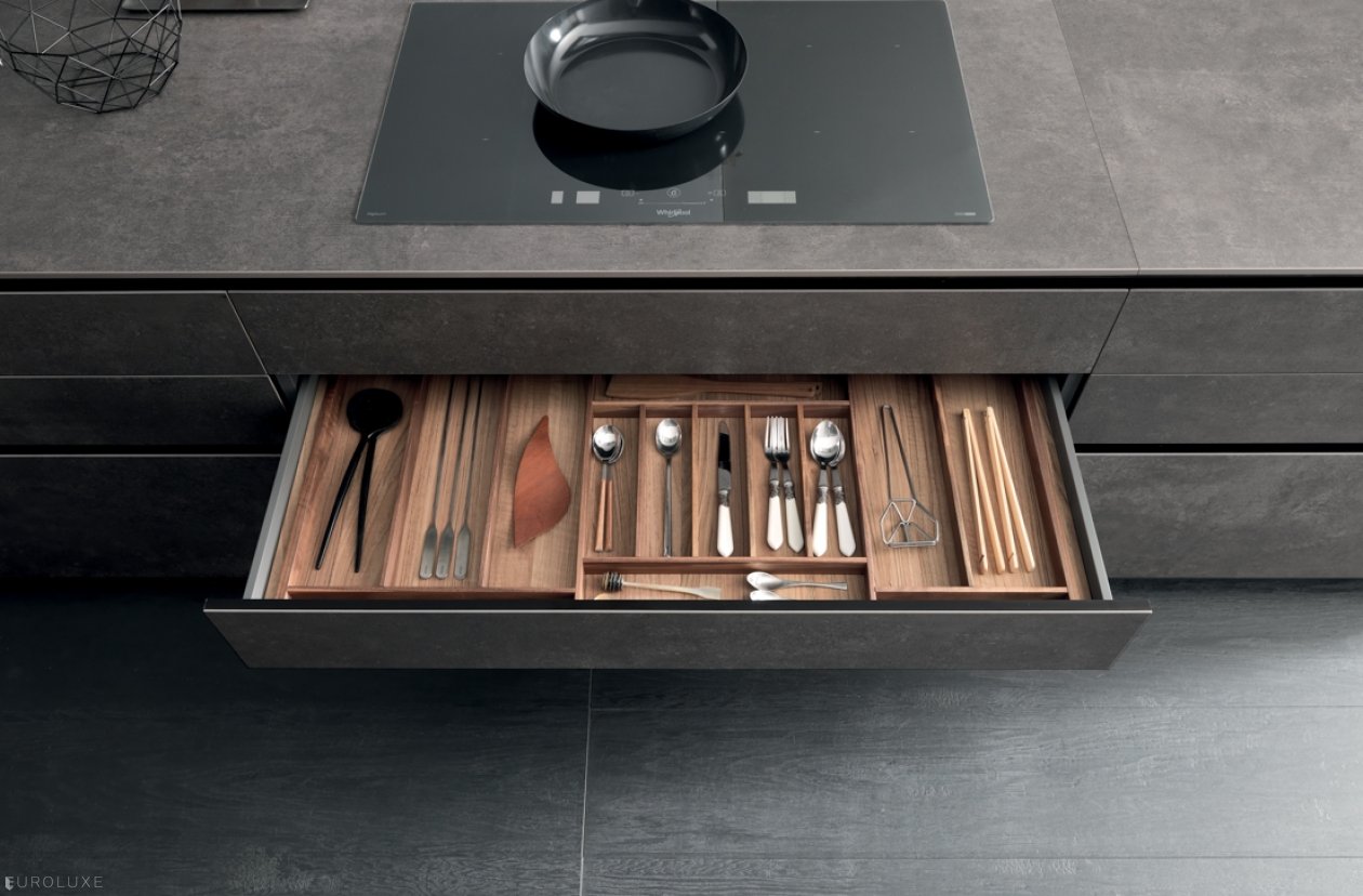 Moka - minimalistic kitchen, modern kitchen, Moka, italian kitchen, chicago kitchen cabinets, european kitchen, Pedini, modern european kitchen