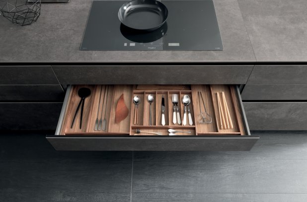 Moka by Pedini - european kitchen, minimalistic kitchen, Moka, italian kitchen, chicago kitchen cabinets, modern european kitchen, modern kitchen, Pedini